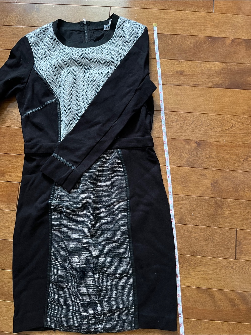 Calvin Klein Geometric Midi Dress in Black & White Size 8 - Picture 7 of 7